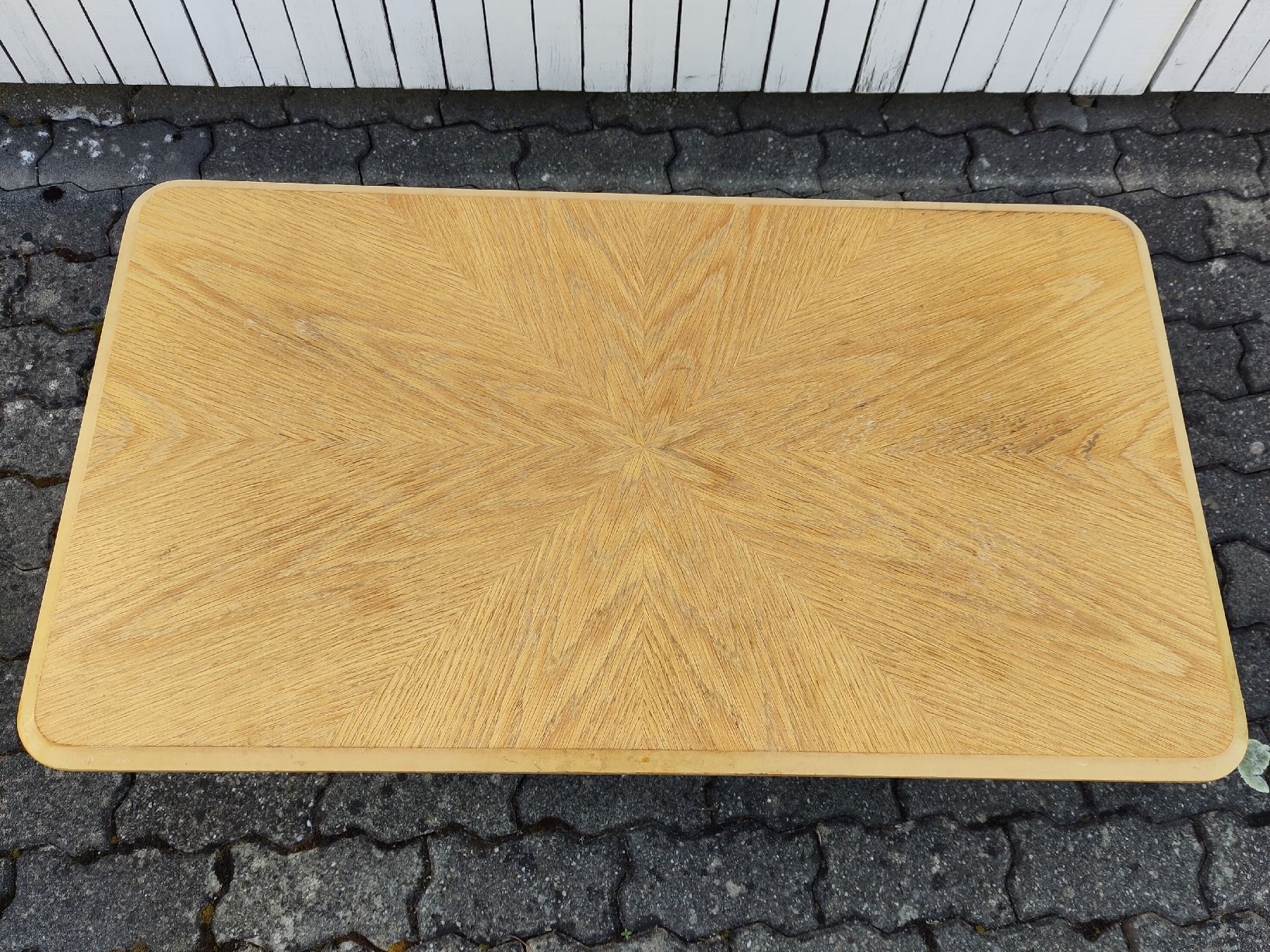 Tavoli: Couchtisch – Usato da Düdingen venduto da Irmas_Atelier 1