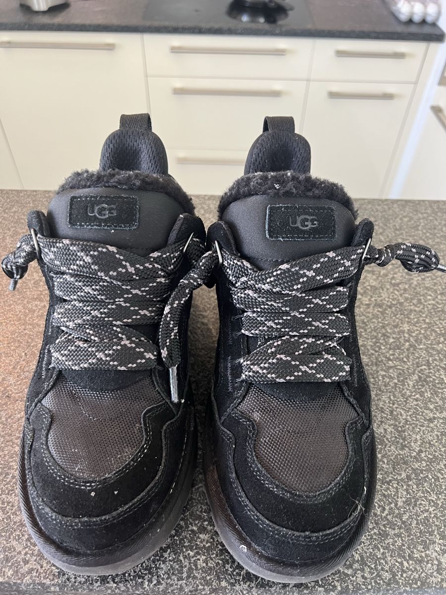 Ugg Scarpe da uomo: Ugg lowmel size 41 – Nuovo (secondo la descrizione) da Granges-Paccot venduto da luc_r7pl 1