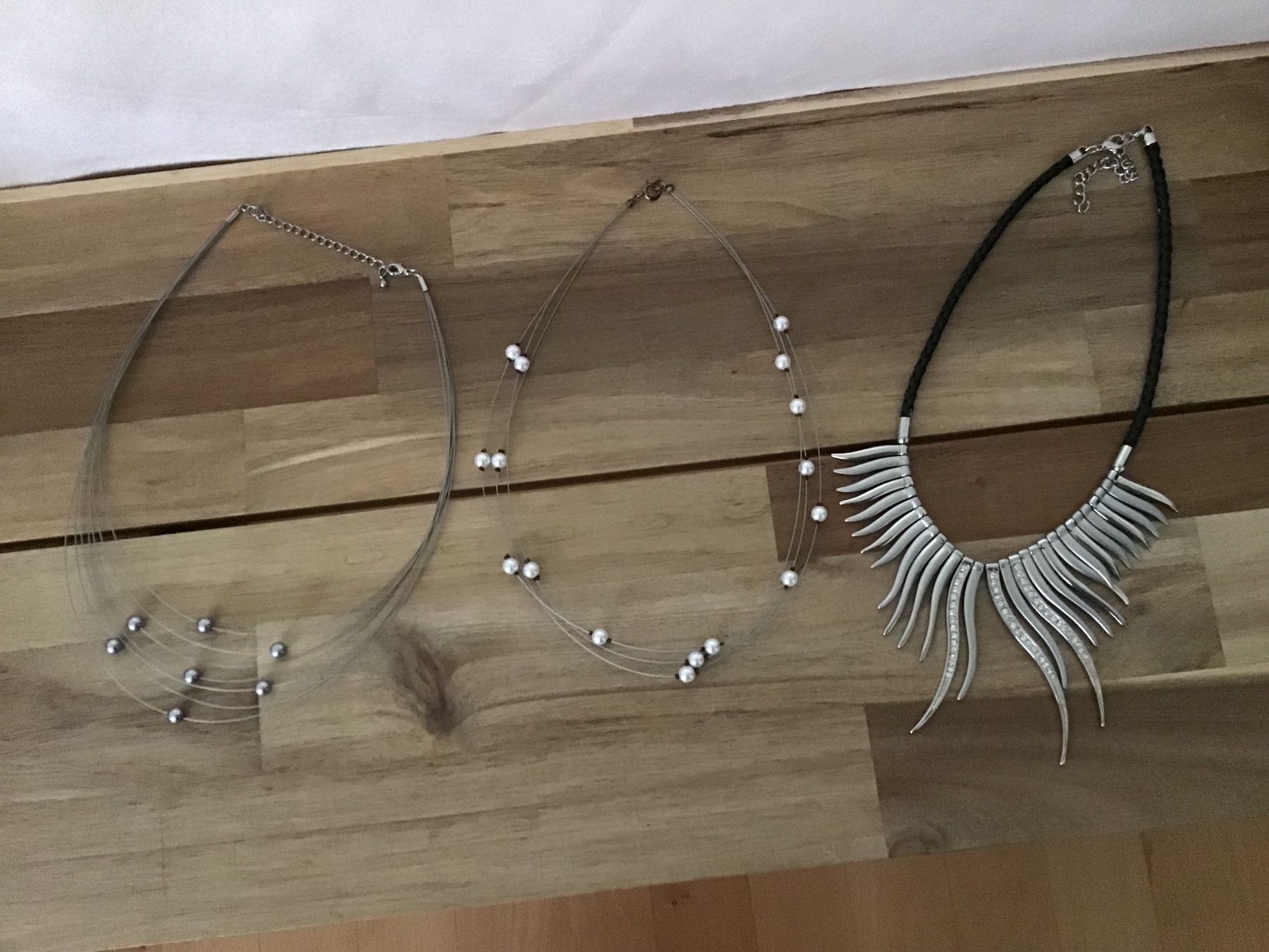 Catenine: Halsketten (Modeschmuck) – Usato da Niederuzwil venduto da Mala