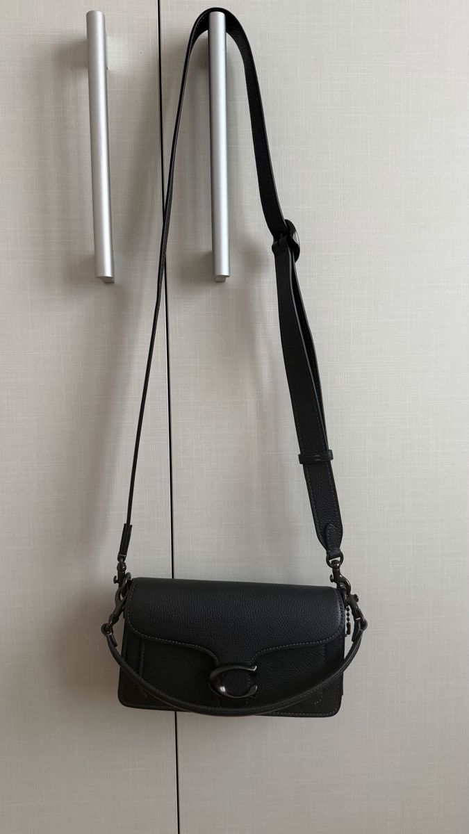 Coach Sonstige Kleidung & Accessoires: Borsa nera Coach – Gebraucht aus Lausanne von all_lx9w 1