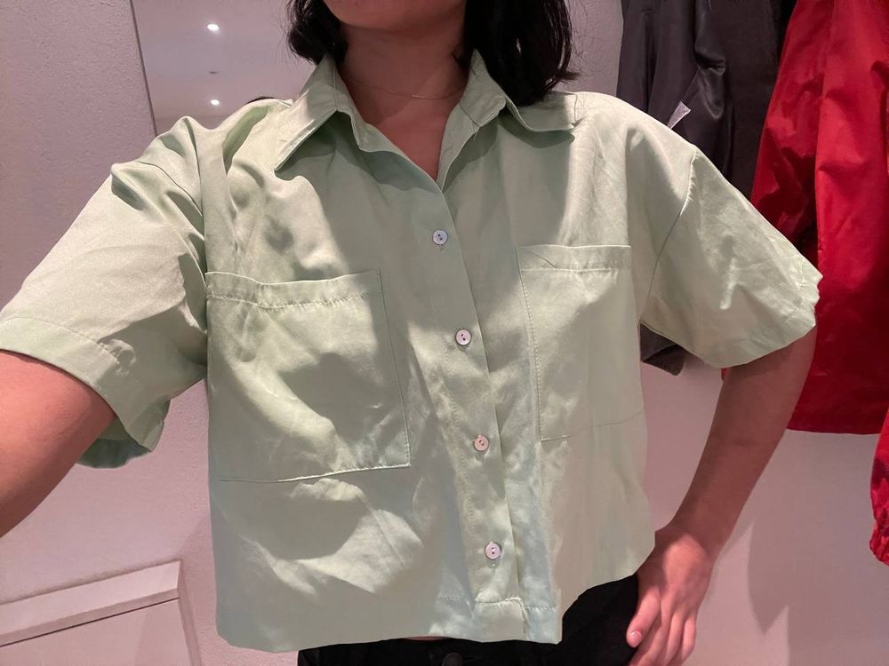 Camicette: Mintgrüne Crop Bluse Gr. S - neuwertig! – Nuovo (secondo la descrizione) da Luzern venduto da Secondhand-05 3
