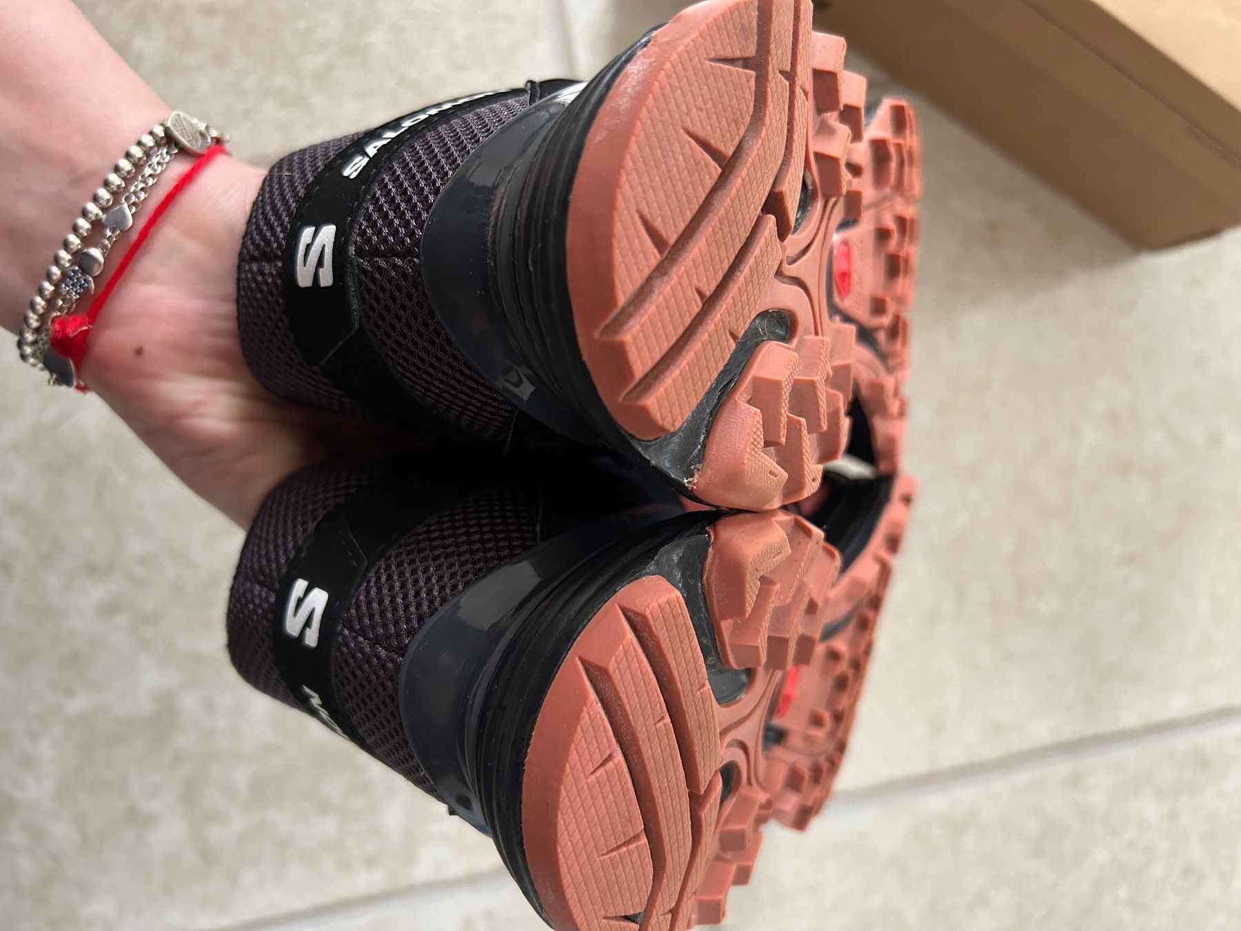 Salomon Scarpe da donna: Baskets Salomon comme neuves, pointure 39 1/3 – Usato da Courroux venduto da Yermakova 7