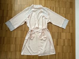 MINT&BERRY Bademantel Spitze Rosa Gr. S neu