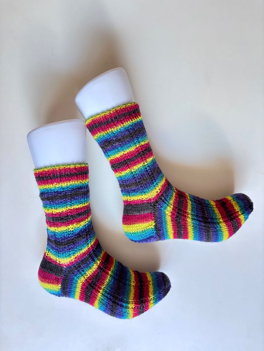 Calze: Handgestrickte Socken Gr. 42 – Nuovo e nell'imballaggio originale da Fislisbach venduto da handglismet