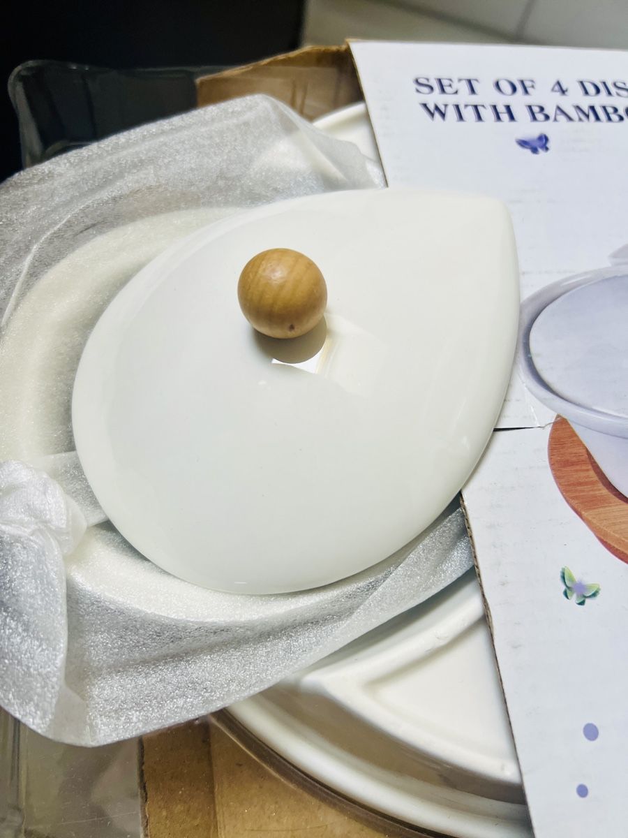 Plateaux: Schönes Porzellan-Set – Neuf avec emballage d'origine à Stadel par 13E 1