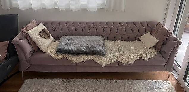 Sofas: Chesterfield Sofa, Sessel & Polsterhocker (Set) – Gebraucht aus Vaduz von game81