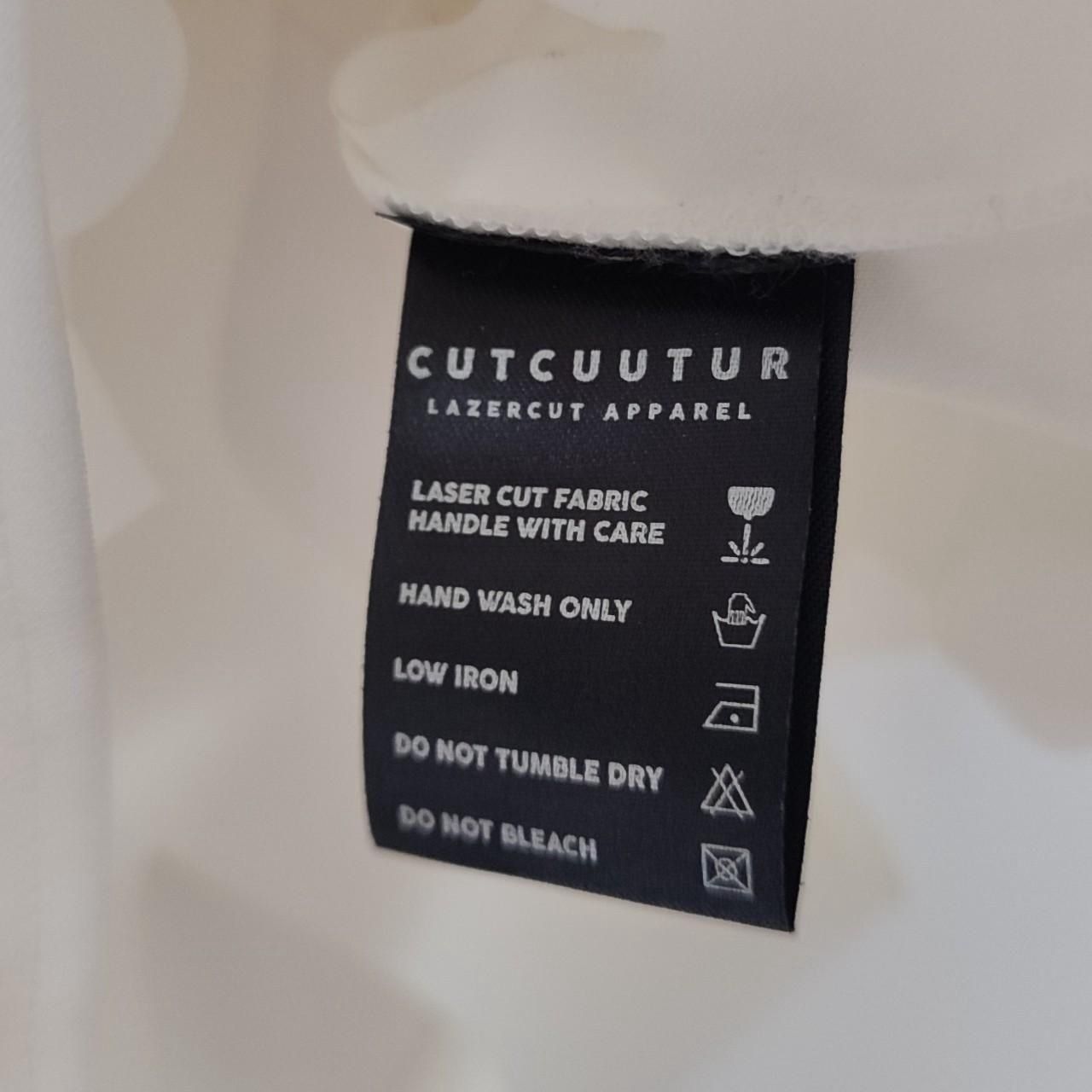 Top: Cooles weisses Crop-Top – Nuovo (secondo la descrizione) da Gattikon venduto da ninuska13 5