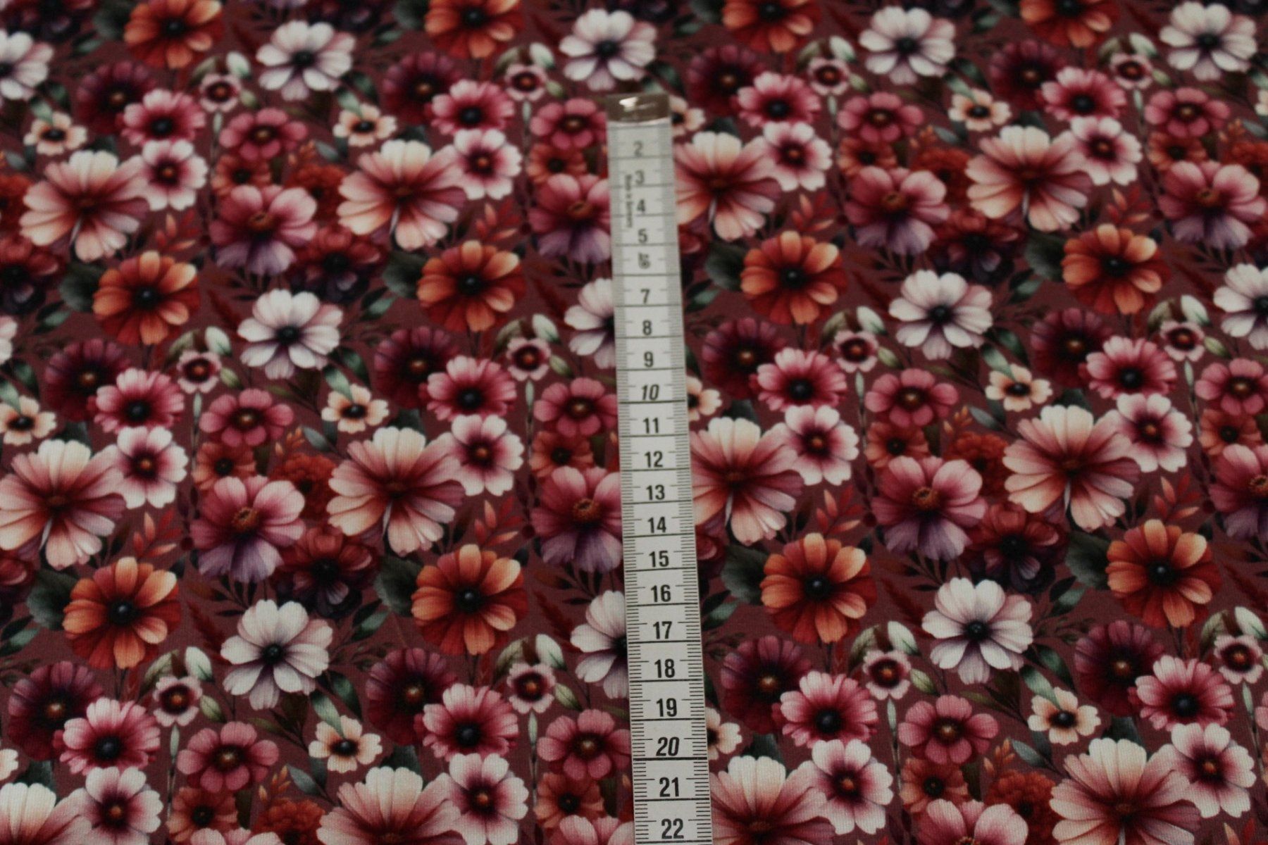 Tessuti: Stoff Viscosejersey Digitaldruck d.altrosa/Blumen – Nuovo (secondo la descrizione) da Obfelden venduto da solomon111 1