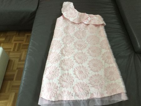 Schönes Kleid Sisley