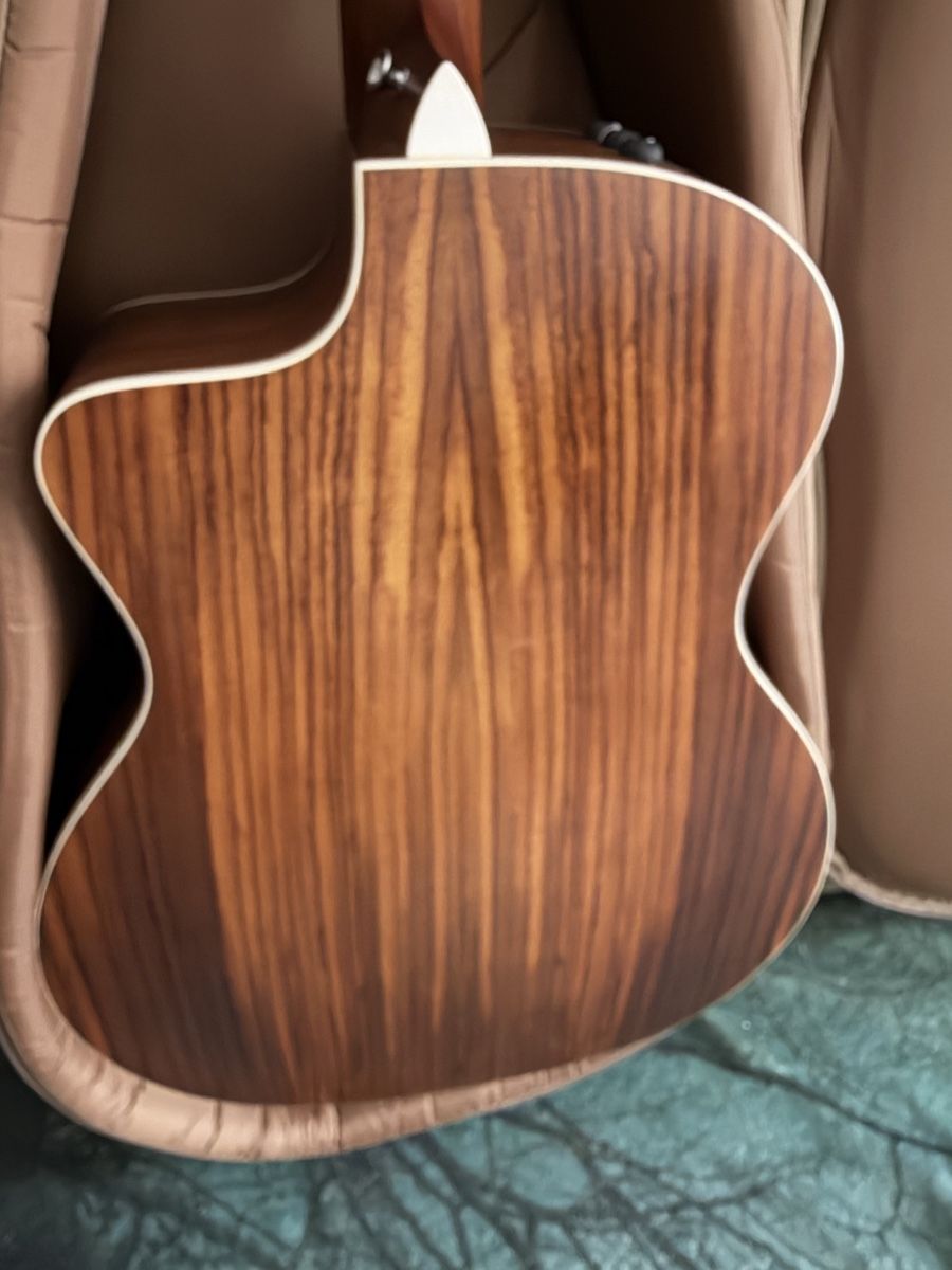 Taylor Strumenti musicali: Taylor 214ce – Usato da Genève venduto da FunAtTheMorgue 2