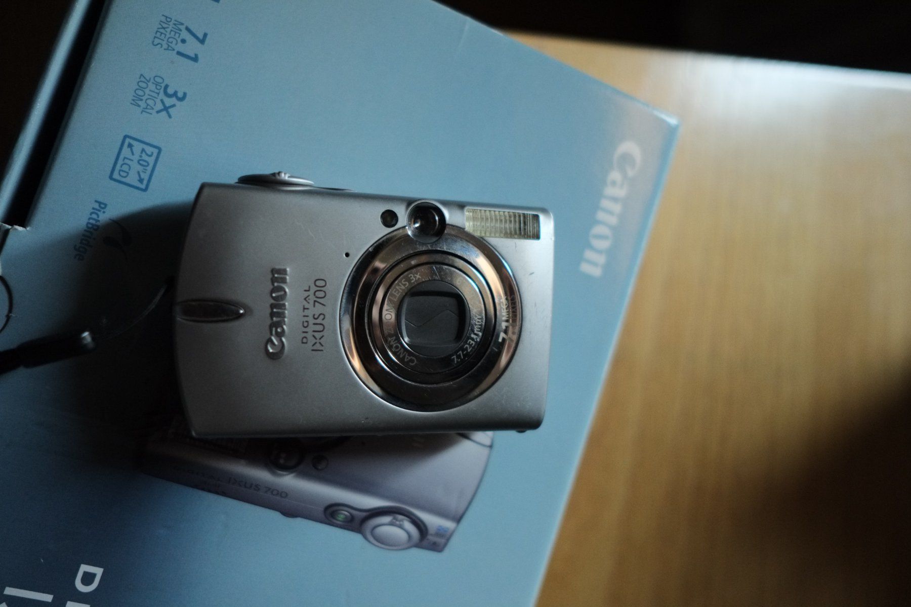 Canon Fotocamera: Canon Digital IXUS 700 – Usato da Neuchâtel venduto da Carlosfmunoz 4
