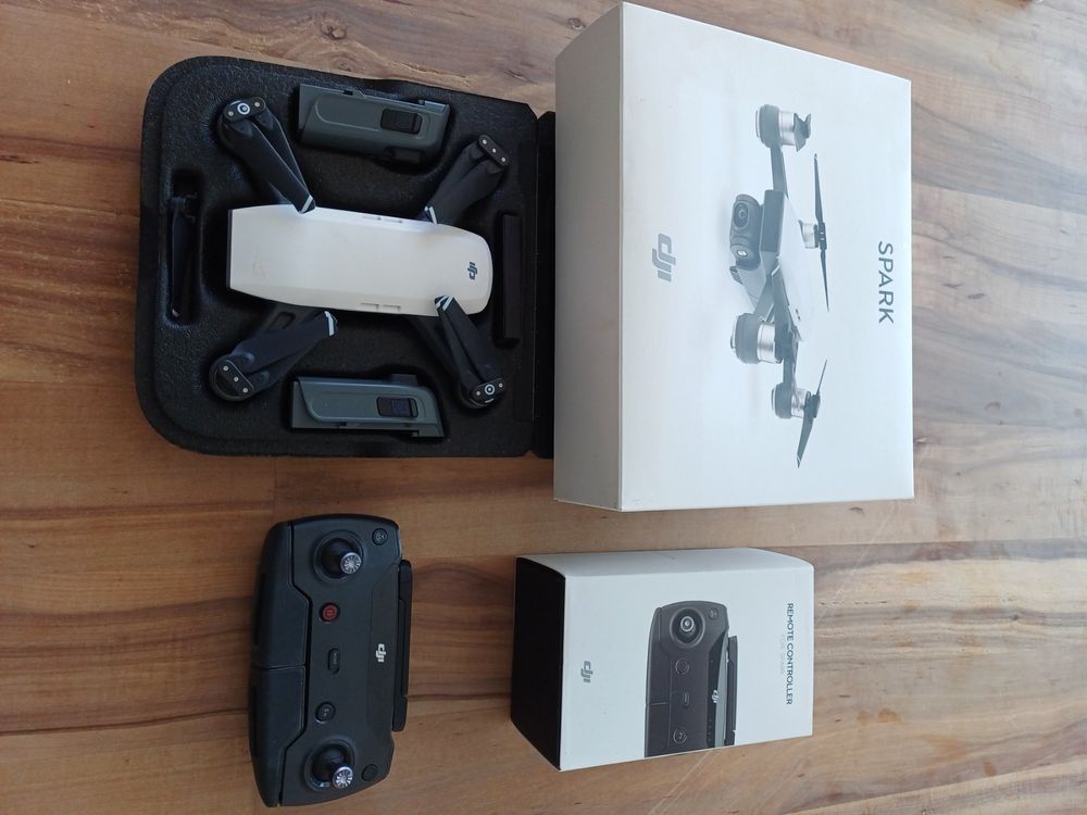 Dji Spark inkl. Controller (Gebraucht) in Einigen für CHF 150 – mit ...