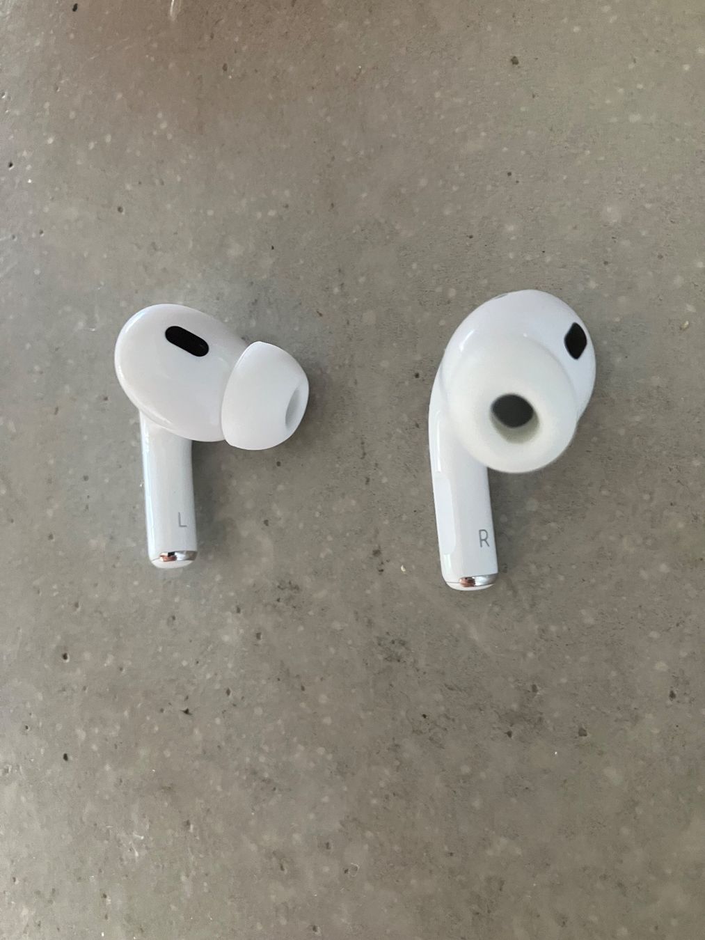 Apple Casques audio: APPLE Air Pods Pro 2 – D'occasion à Lausanne par mr.v 6