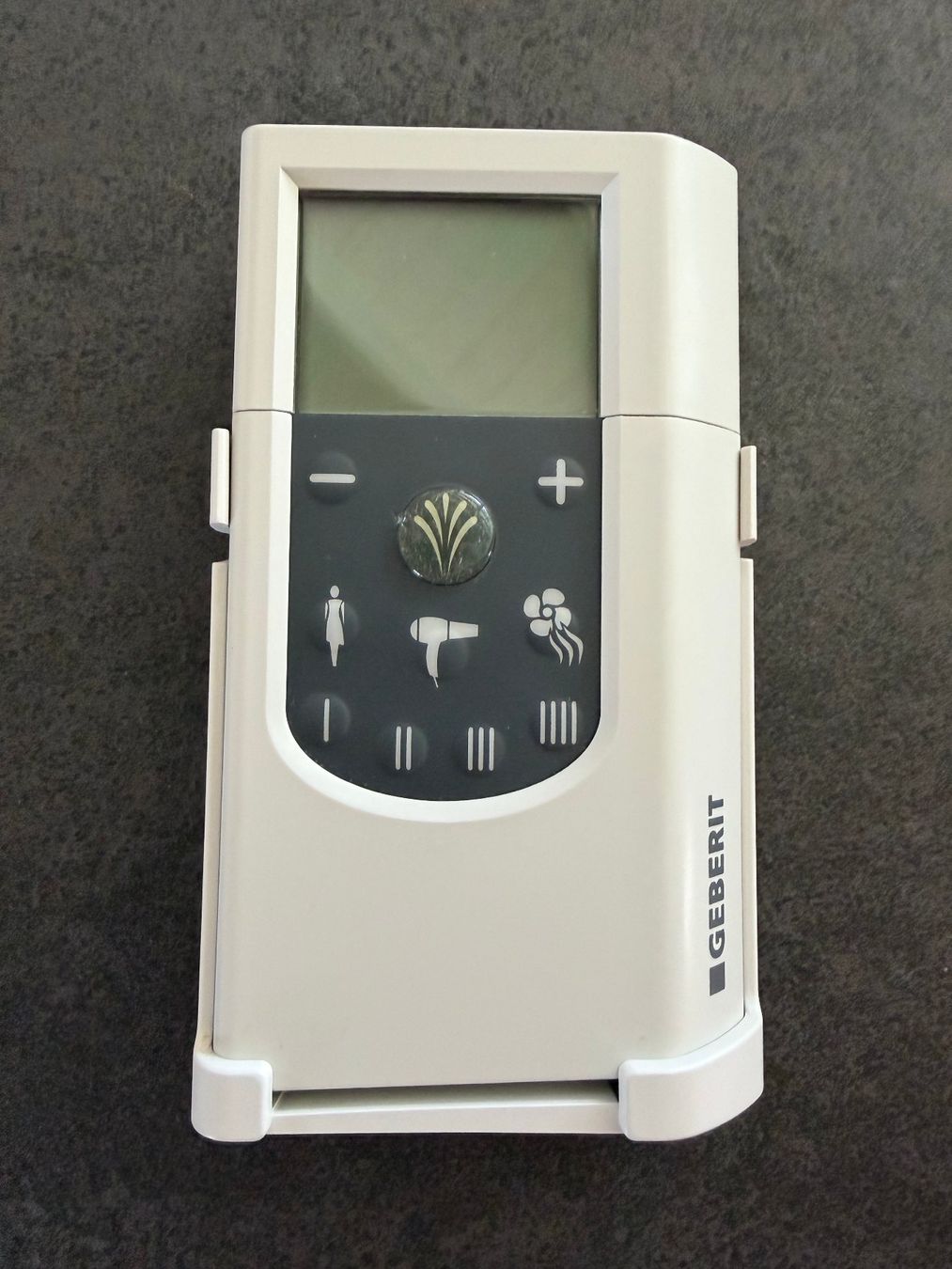 Geberit Télécommandes: Fernbedienung zu AquaClean 8000plus – D'occasion à Wichtrach par sunshine014