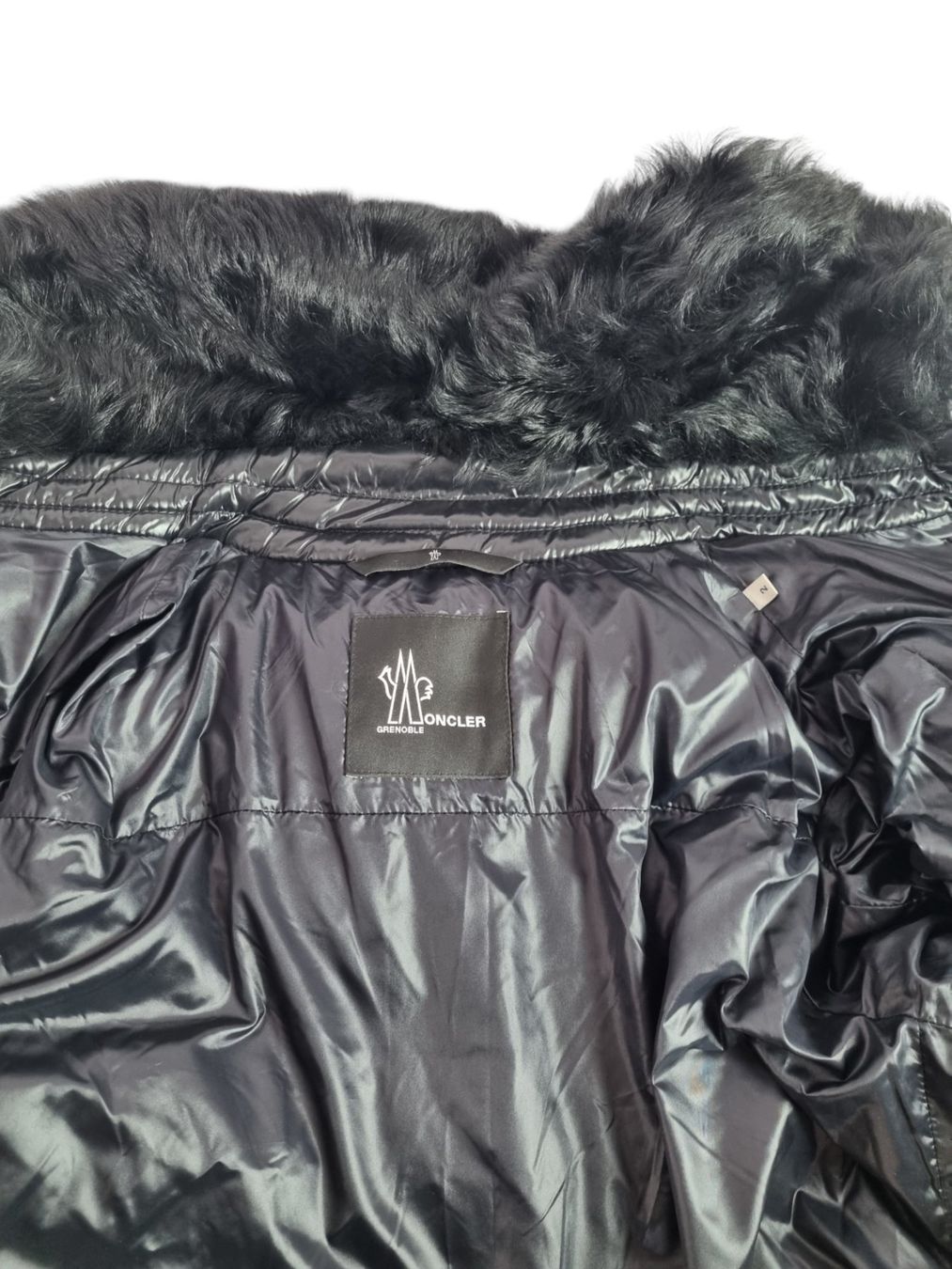 Moncler Jacken: MONCLER Saint Bermard Giubbotto Gr. 2 – Gebraucht aus Wangen b. Olten von Restwert_Wangen 6