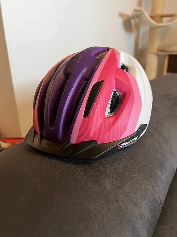 Caschi: Casque enfant 4 ans ~ – Usato da Préverenges venduto da Dani_La_Brocante 1