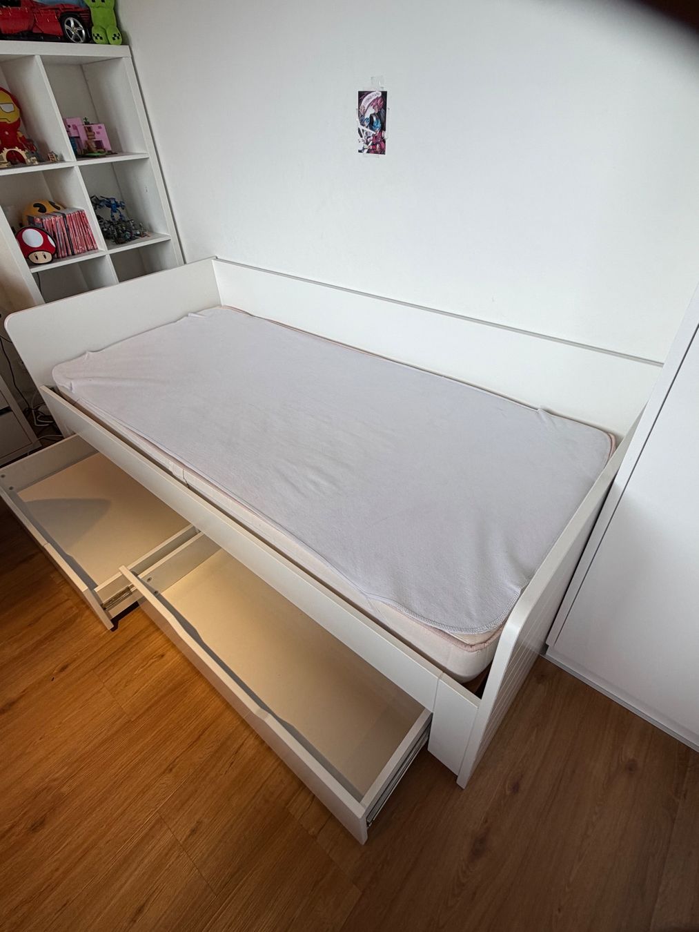 Letti: Weiss Bett mit Bettkasten und Lattenrost – Usato da Oberägeri venduto da kaitanja 2