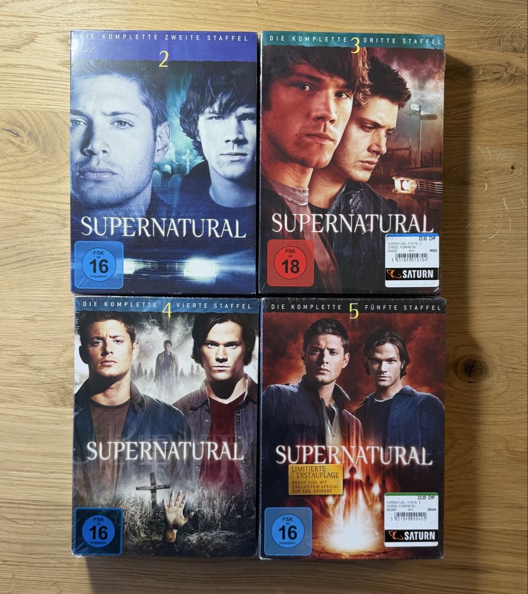 Tutti i DVDs: Supernatural Staffel 2 bis 5 – Nuovo e nell'imballaggio originale da Merligen venduto da PokemonBern