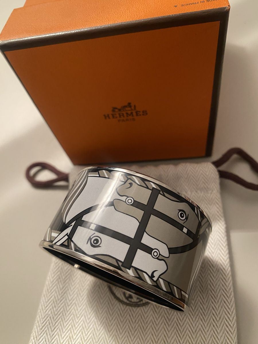 Hermès Armbänder & -reifen: Hermès equestrian bangle - Excellent! – Neu (gemäss Beschreibung) aus Herrliberg von non_5qdb