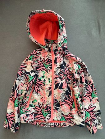 Neuwertig: Lässige gefütterte Jacke mit Kapuze, Gr. 122
