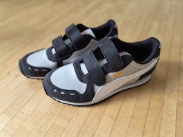 Puma Kinder Turnschuhe Grau Klettverschluss Grösse 34