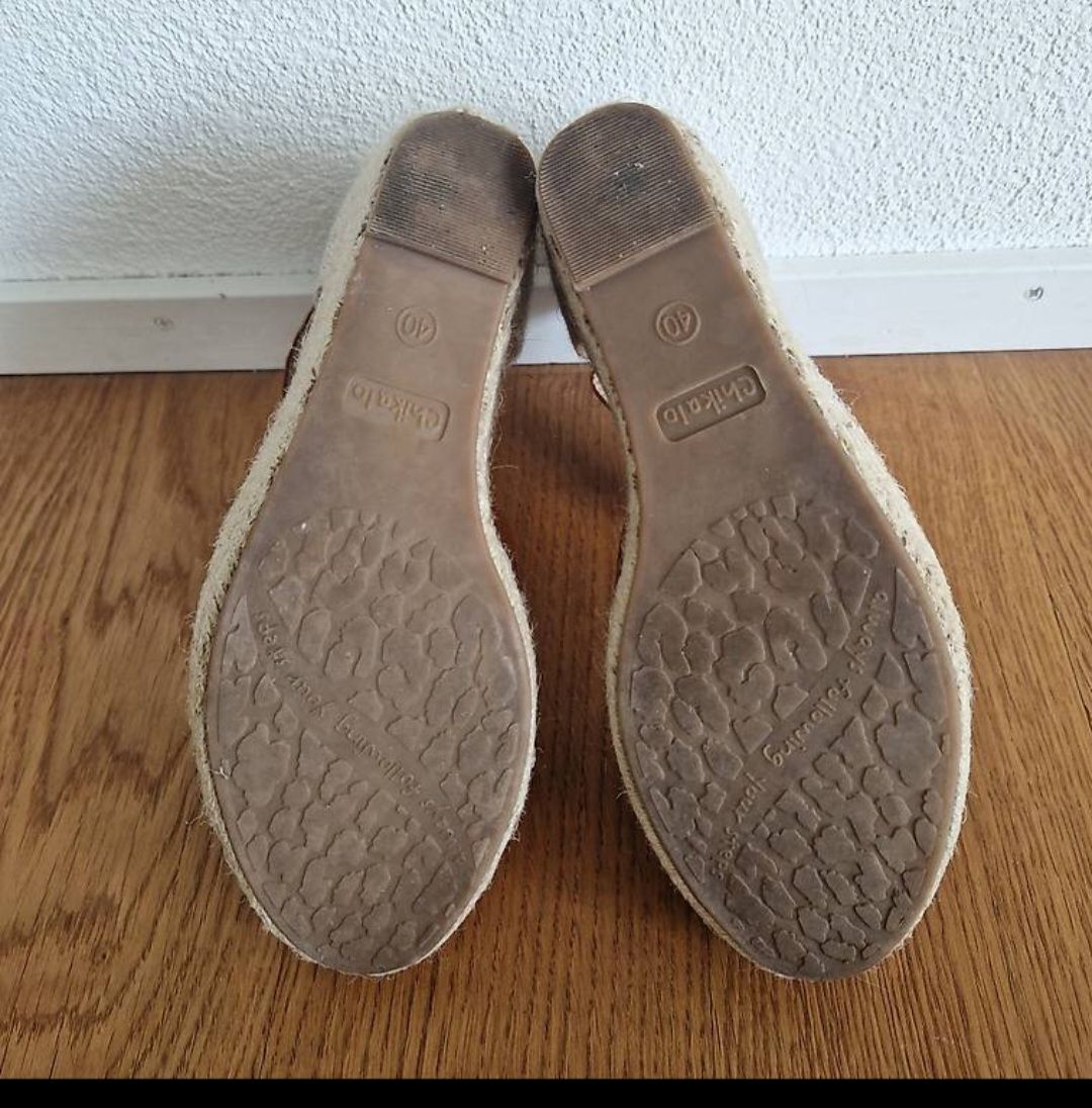 Scarpe da donna: Neuwertige Keilensandalen Grösse 40 – Usato da Sarnen venduto da C_Bolt 2