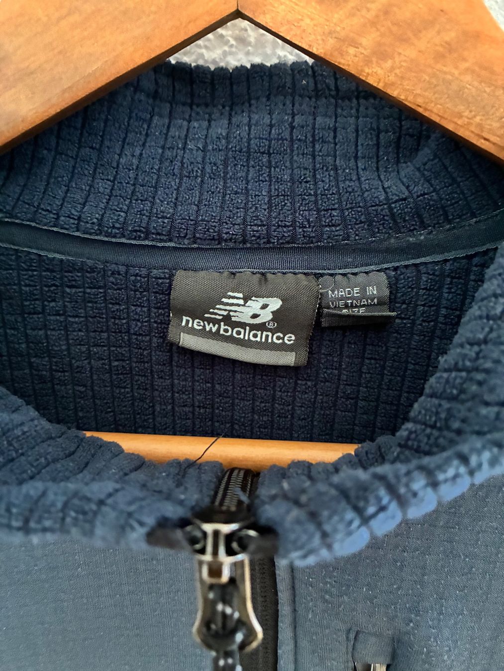 New Balance Maglioni & Felpe: New Balance shell Gr. L – Usato da Fribourg venduto da waves55 3