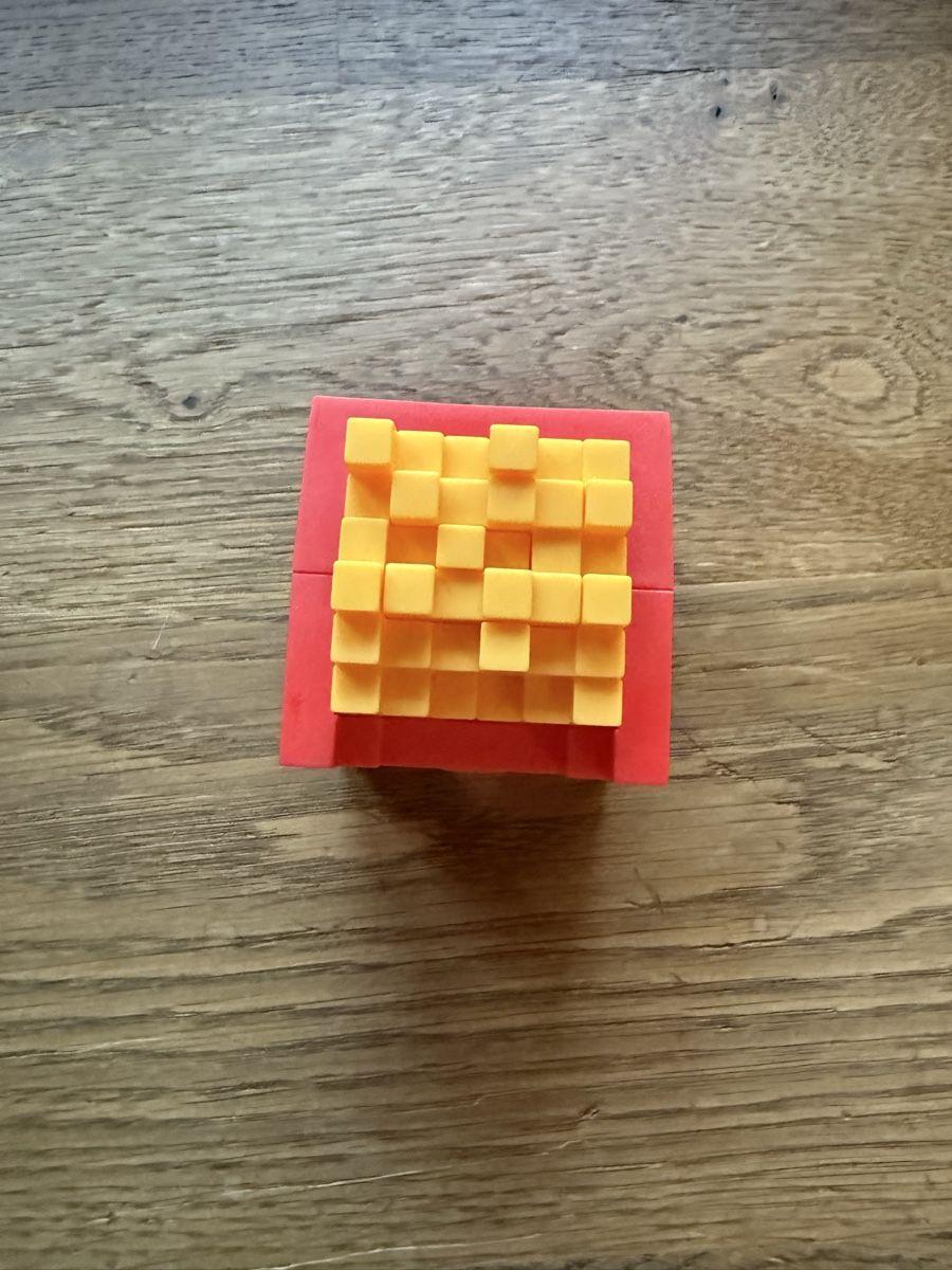 Mc Donald's Statuette: 🍟 Minecraft McDonalds Pommes-Helm – Usato da St. Erhard venduto da Cfreya 1