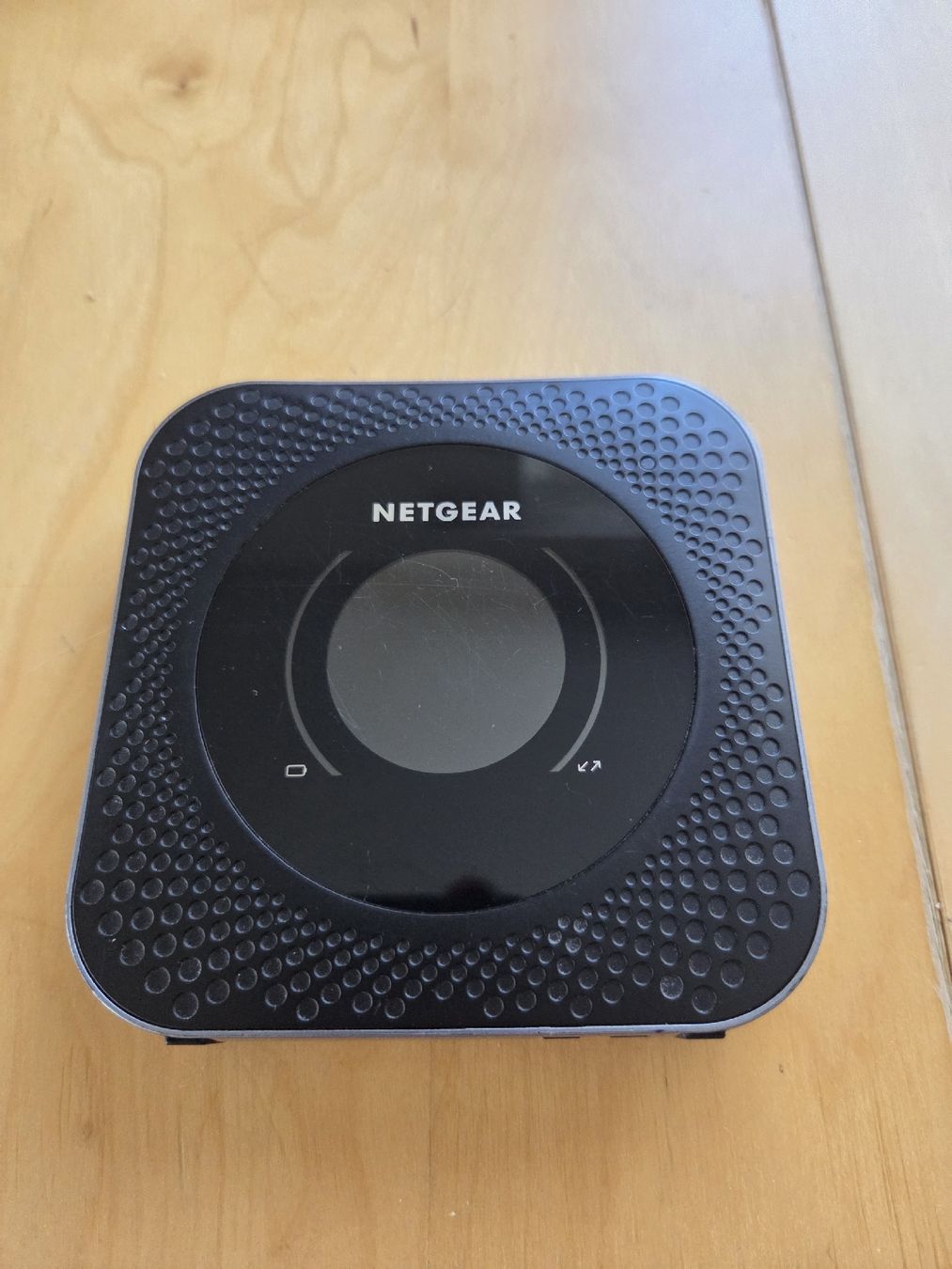 Netgear Modem & Router: Netgear Nighthawk M1 mit MIMO Antenne – Usato da Lyss venduto da dan_g6rj 1