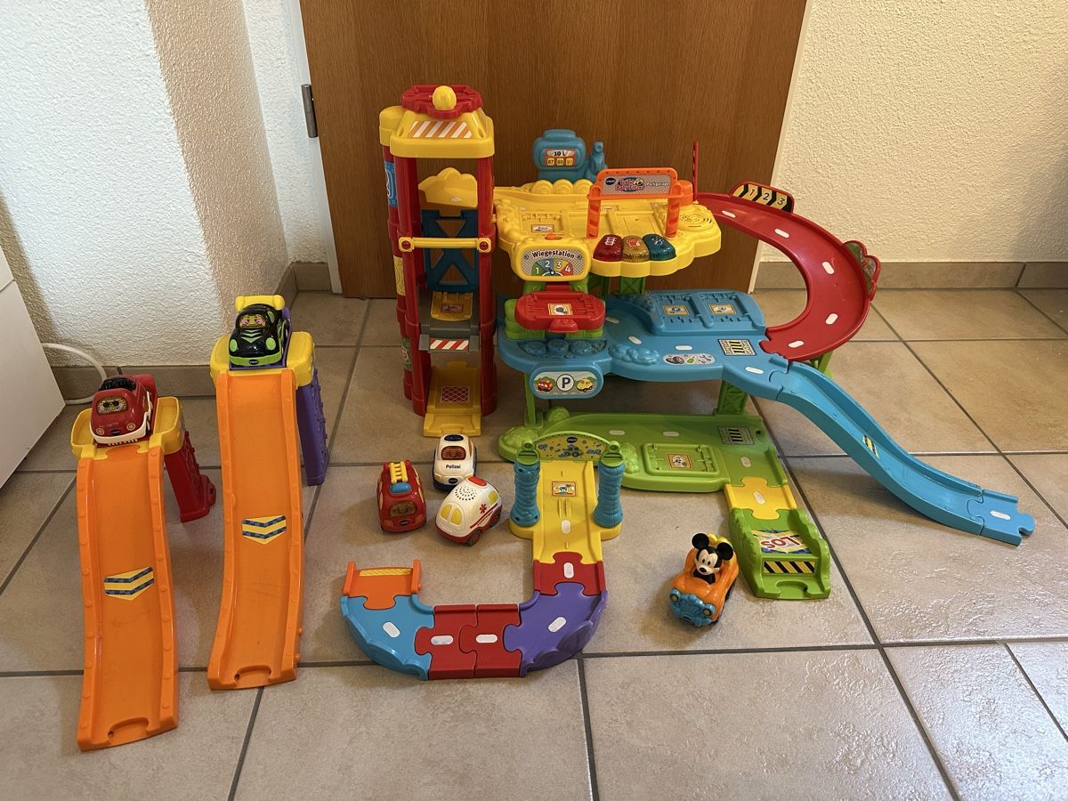 Vtech Giocattoli: Tut tut Flitzer Garage – Usato da Allschwil venduto da gassera01