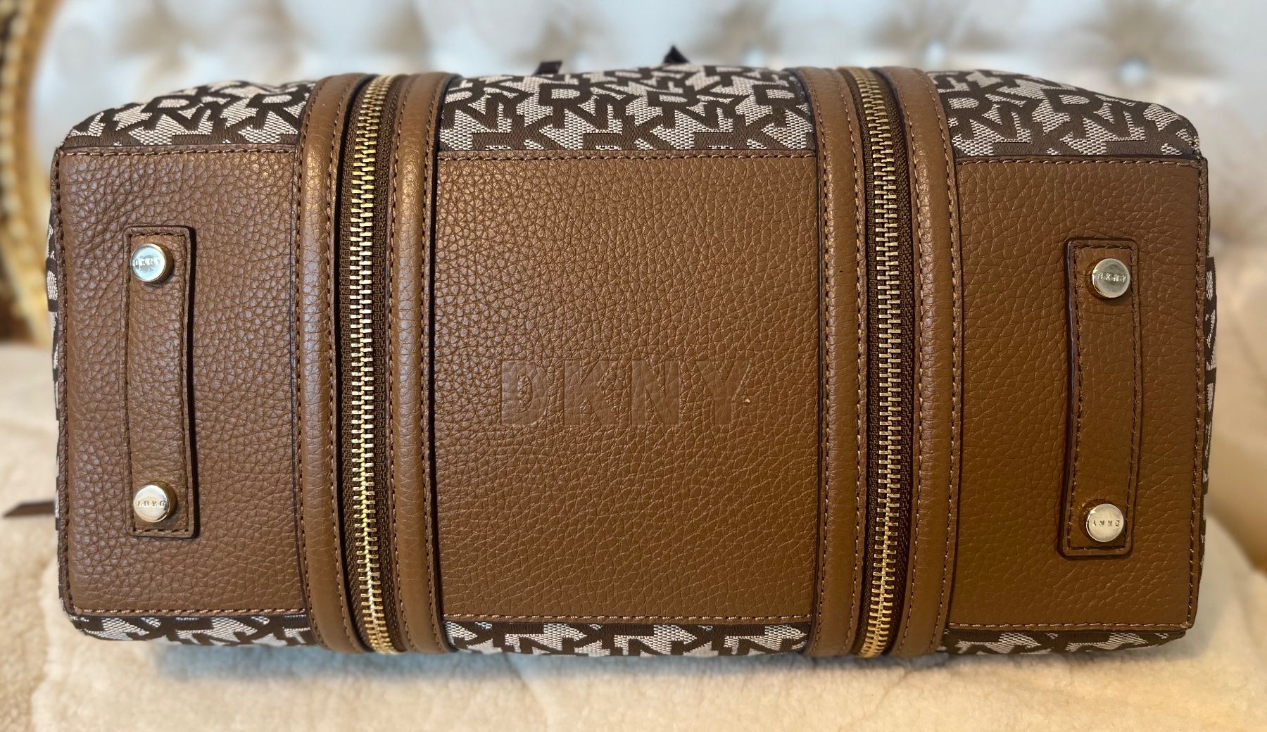 DKNY Borse da donna: DKNY Handtasche – Usato da Uster venduto da Family_Boutique 3
