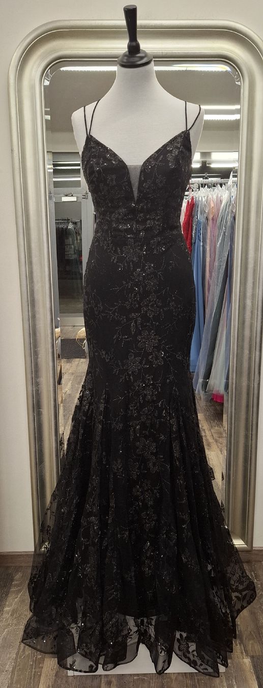 Vestiti: Schwarz Kleid – Nuovo (secondo la descrizione) da Uster venduto da VMT.