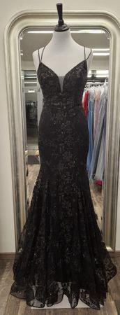 Schwarz Kleid