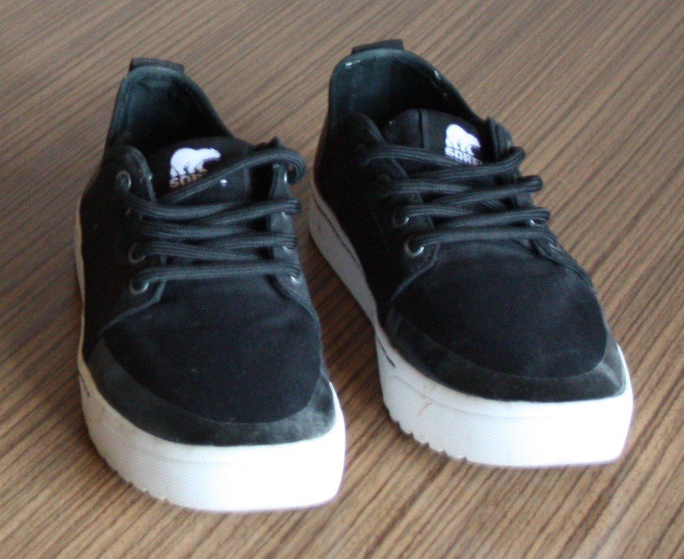 Sorel Scarpe da uomo: Sneaker SOREL schwarz Gr. 42 – Usato da Flüelen venduto da DiversicumAccessoire