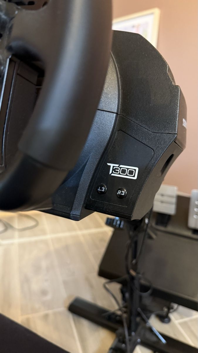 Konsolen: Playseat Evolution mit Thrustmaster T300 RS GT  – Gebraucht aus Strengelbach von rou_sdc8 3