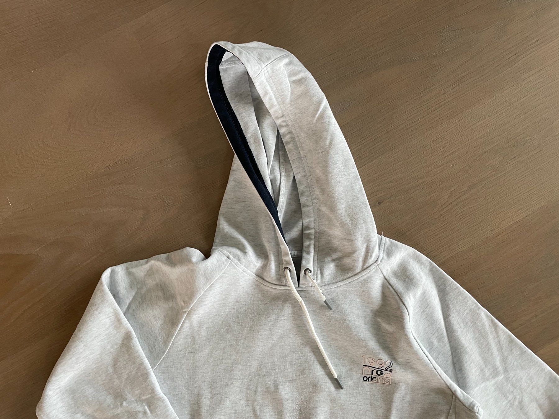 Maglioni & Felpe: Kapuzen-Pullover in Grösse 38 – Usato da Rüschlikon venduto da user999 1