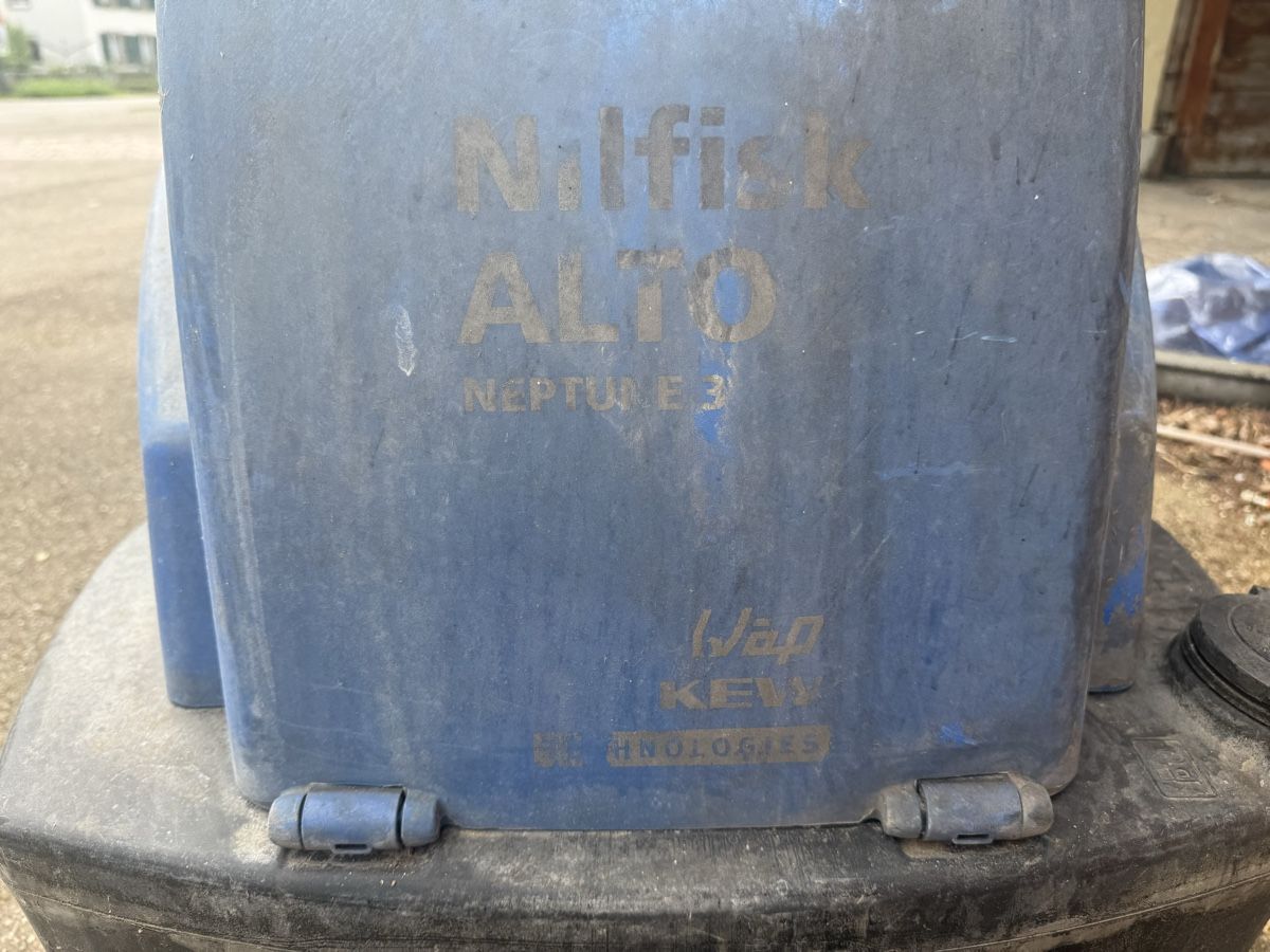Pulitori a vapore: Nilfisk Alto Neptune 3 Dampfreiniger  – Difettoso da Wenslingen venduto da tarzan74 6