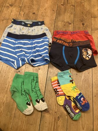 Socken und Unterhosen Set für Jungen, Grösse 98-104