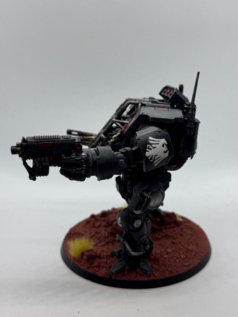 Spiele: Warhammer 40k Invictor Tactical Warsuit Model – Gebraucht aus Luzern von Re-Carnation 3