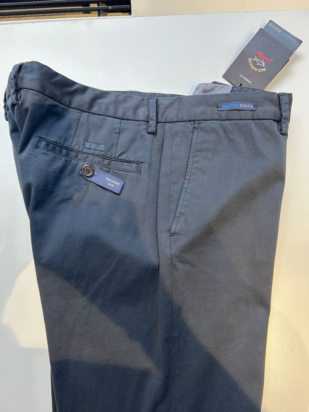 Paul & Shark Pantaloni: Paul & Shark Hose ocean blu, Gr. 48, neu – Nuovo e nell'imballaggio originale da Glattpark(Opfikon) venduto da Cmberger 1