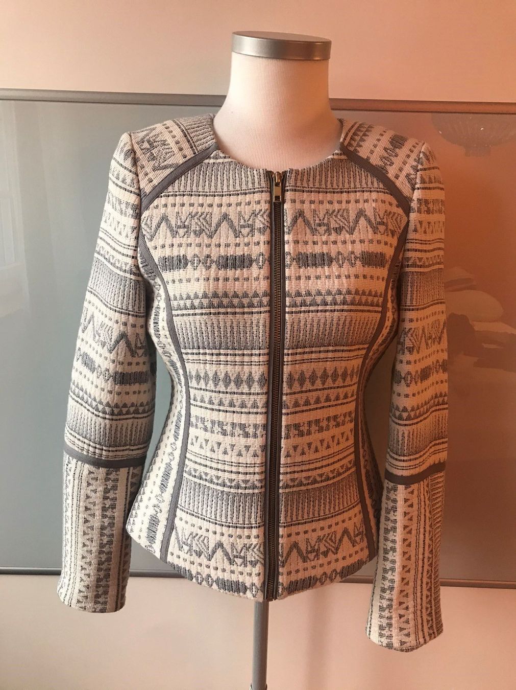 H&M Giacche: H&M Blazer ungetragen Gr. 36 – Nuovo (secondo la descrizione) da Neunkirch venduto da autoscooter57