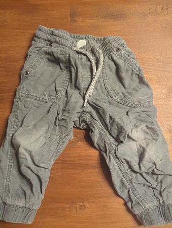 Graue Cordhose für Kinder, Grösse 74, Top Zustand Po