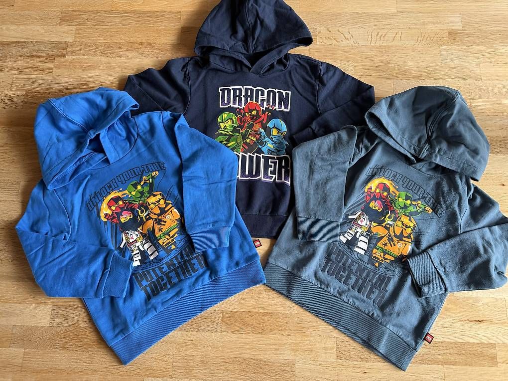 Lotti & Set di vestiti: Ninjago Kleiderset grösse 110 – Usato da Hersiwil venduto da Sheila1986