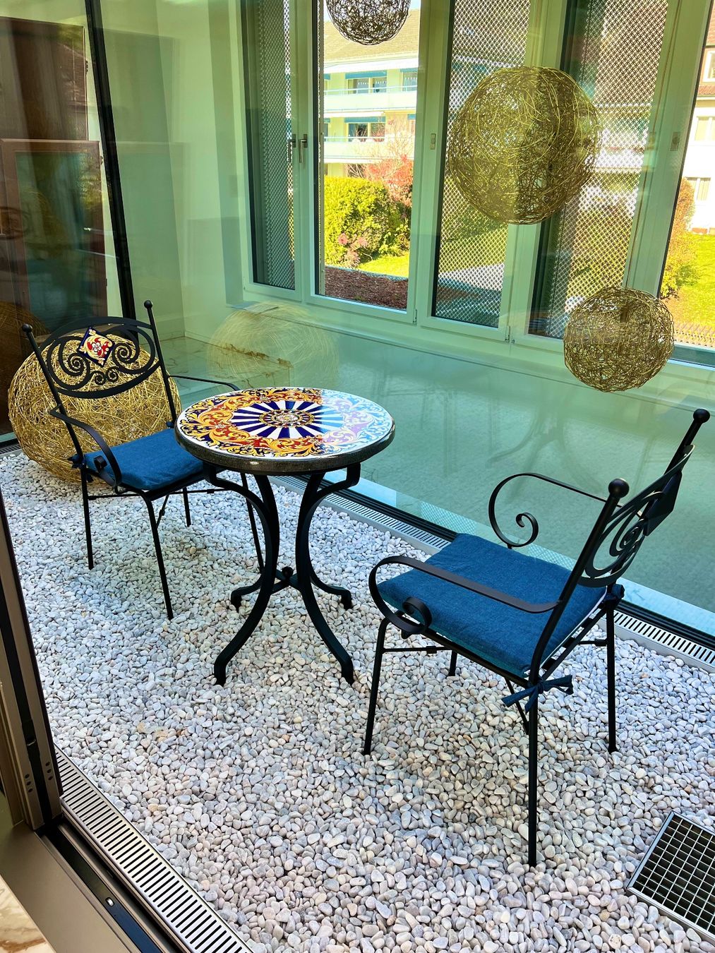 Tavoli: Lavatisch Gartentisch rund  Dolce & Gabbanna Sujet – Nuovo e nell'imballaggio originale da Höri venduto da ArtelavicaGmbH 2