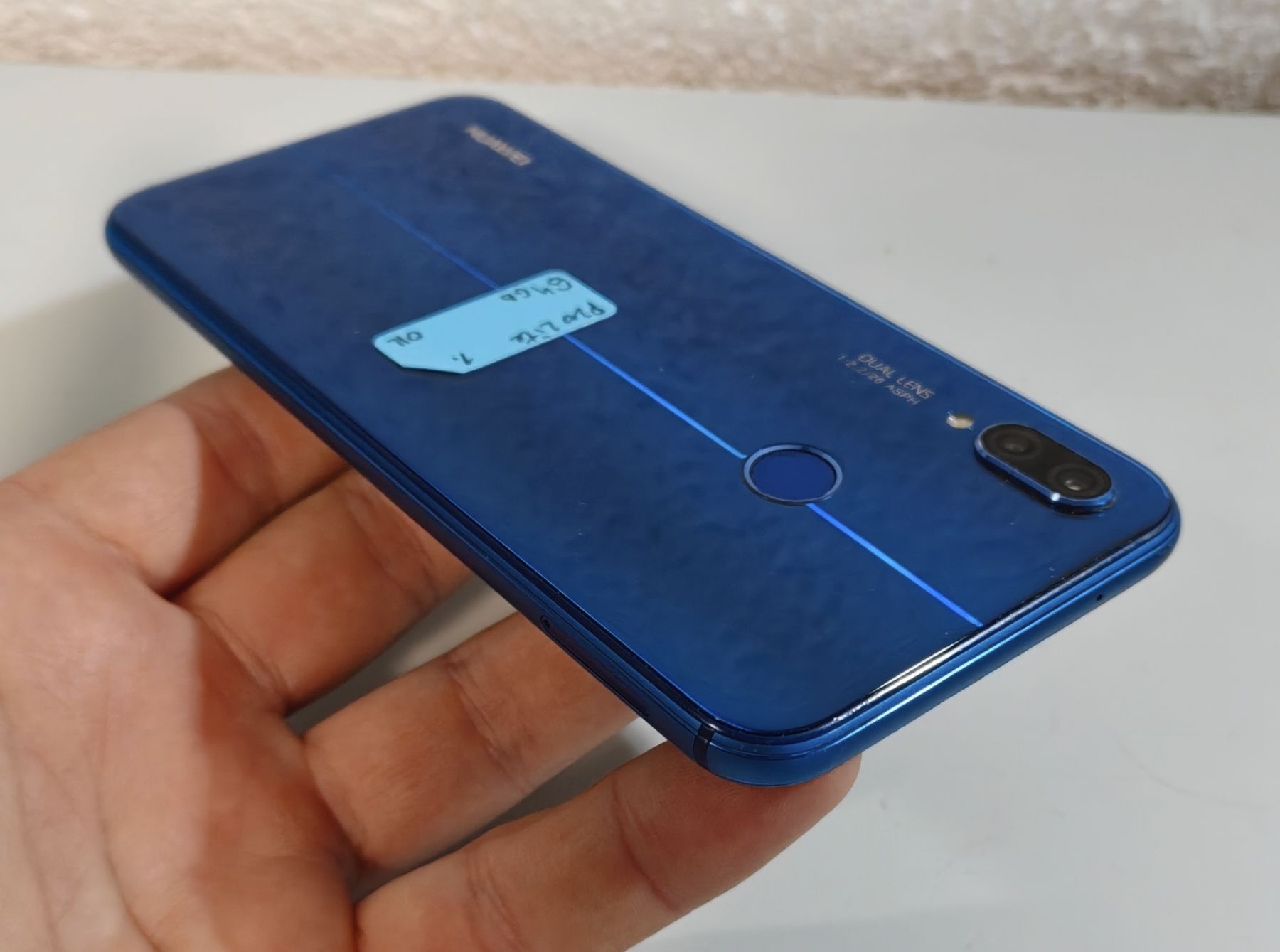 Huawei Telefoni cellulari / Smartphones: Huawei P20 Lite blau 64GB – Usato da Ehrendingen venduto da Rocky985 4