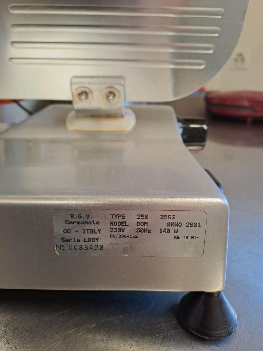 Appareils de cuisine: Aufschnittmaschine – D'occasion à einsiedeln par mippy 2
