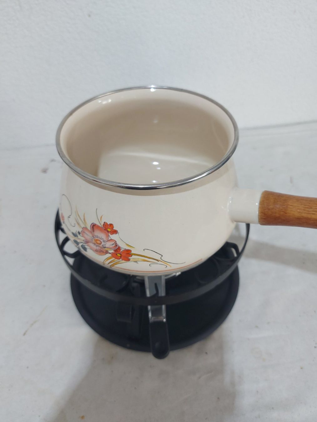 Küchengeräte: Fondue Sets mit Caquelon und Rechaud (7) – Gebraucht aus Rheinau von profitronic.shop