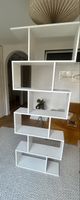Regal weiss Zick-Zack Form modern guter Zustand
