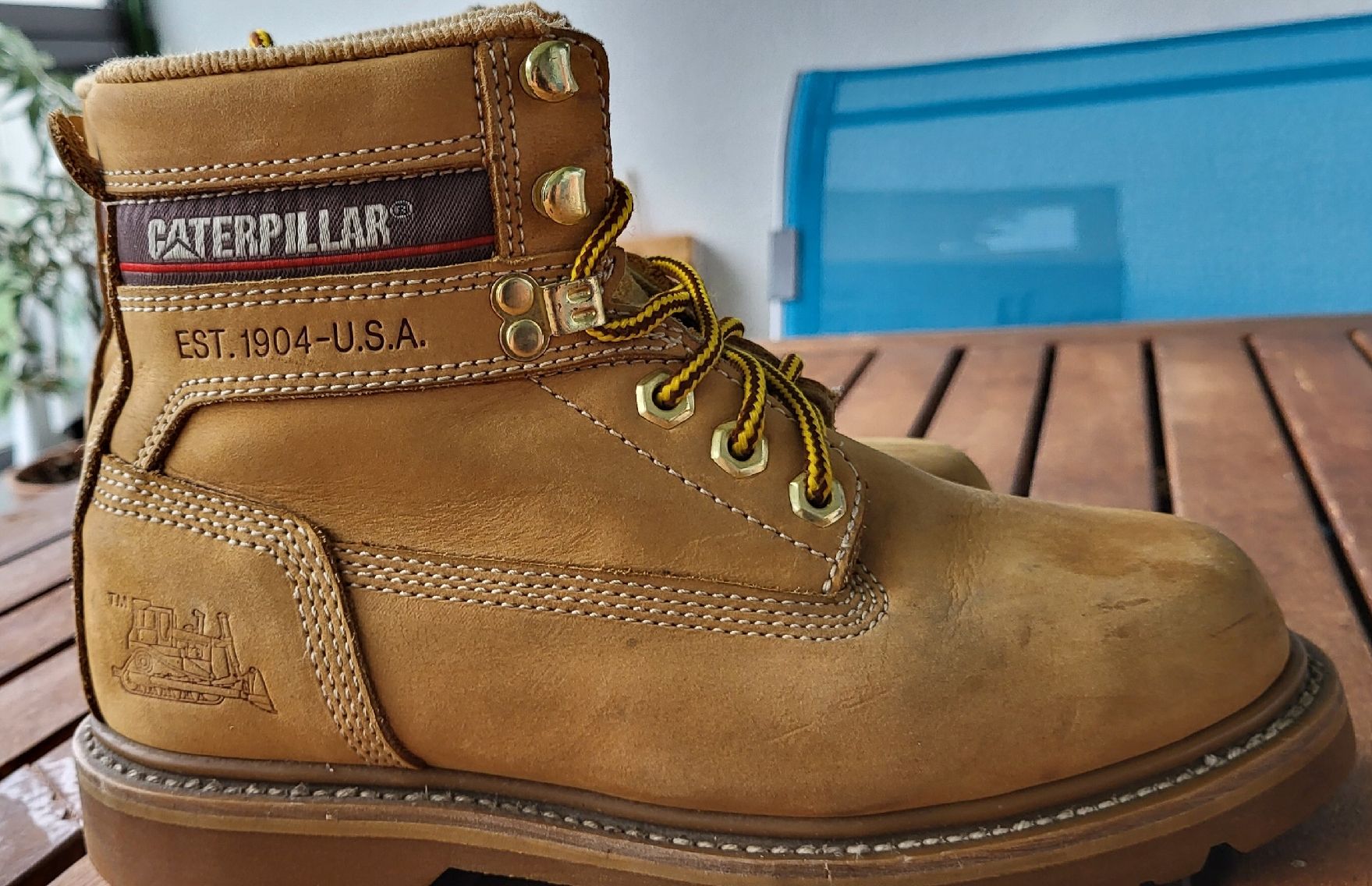 Caterpillar Scarpe da donna: Caterpillar Boots usa 37/5 – Usato da Unterseen venduto da rej_lnk9 5
