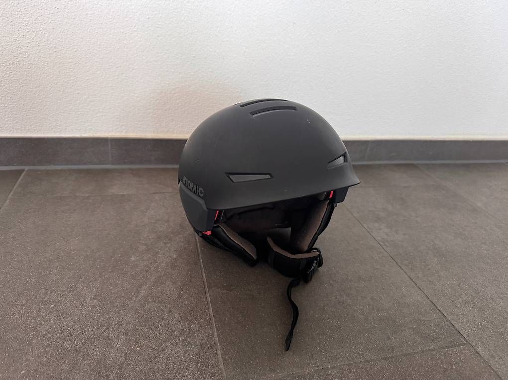 Caschi: Skihelm Marke Atomic – Usato da Bueron venduto da Hamlet0 1